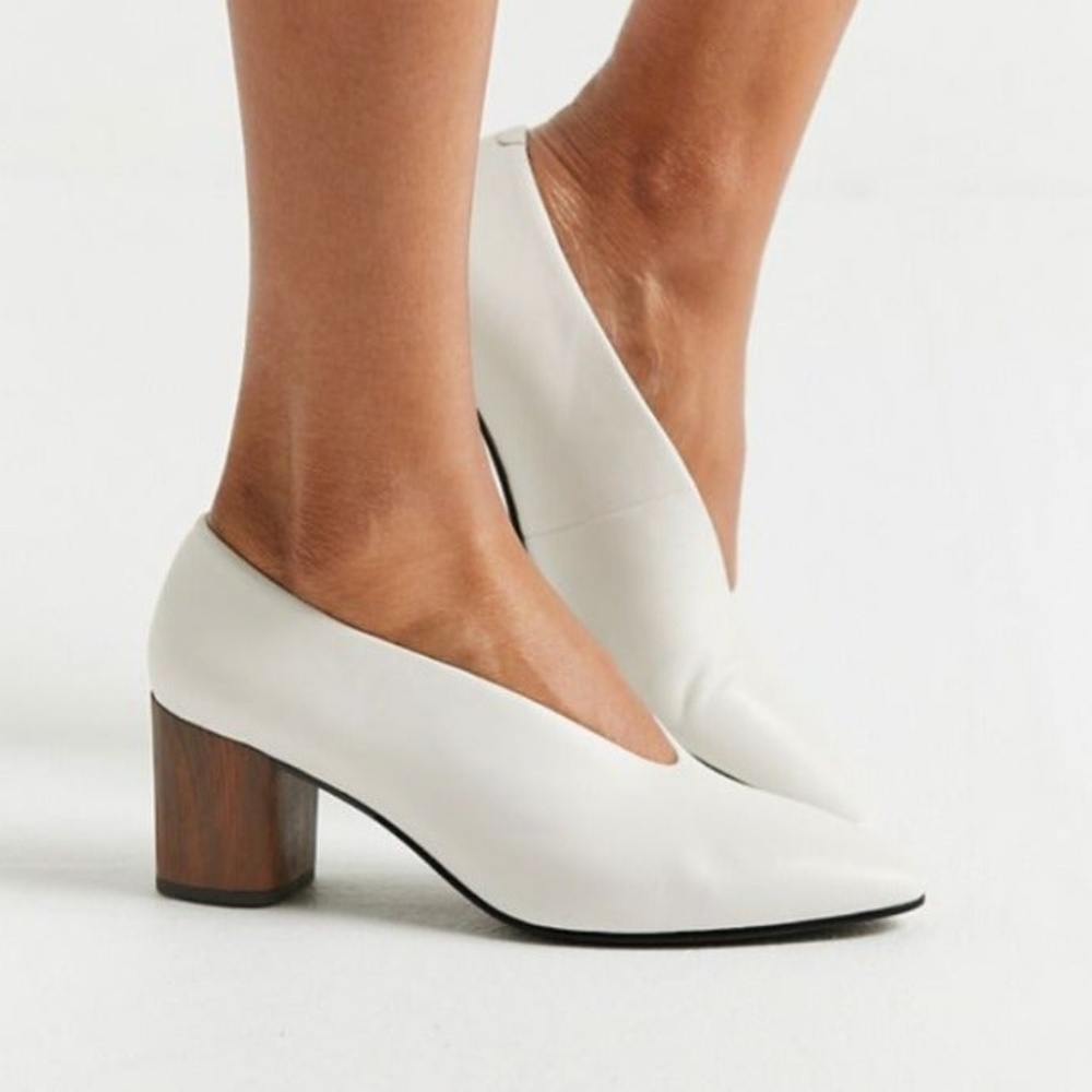 Vagabond Eve Pump